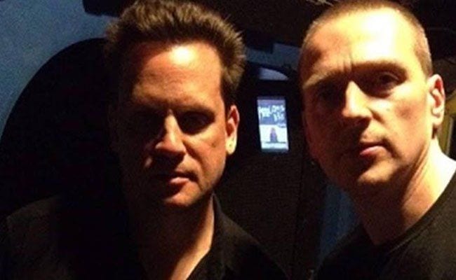 Jesu and Sun Kil Moon: 30 Seconds to the Decline of Planet Earth