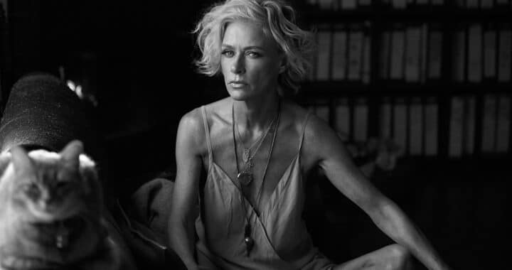 Shelby Lynne Wears the ‘Crown’ on Her Latest LP